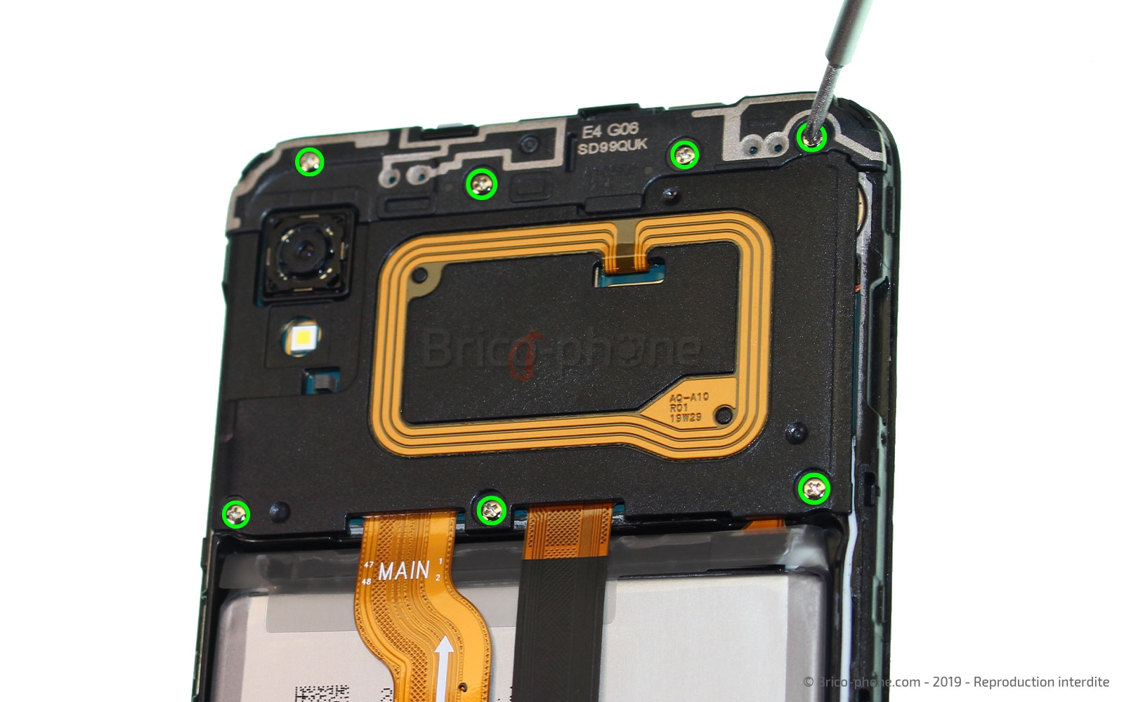 Changement du connecteur de charge  sur Galaxy A10 photo 1